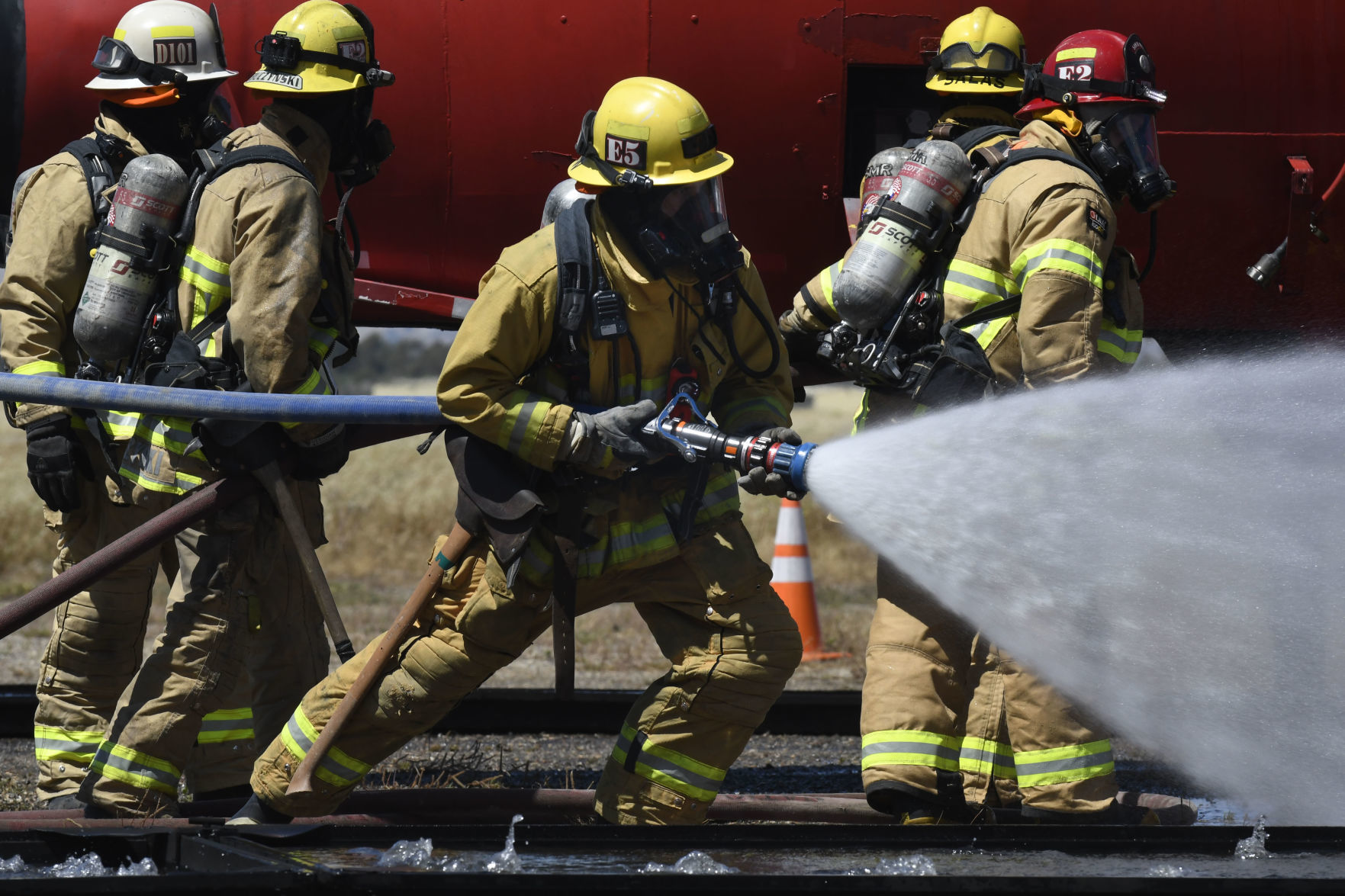 051920 Airport fire training 09.jpg